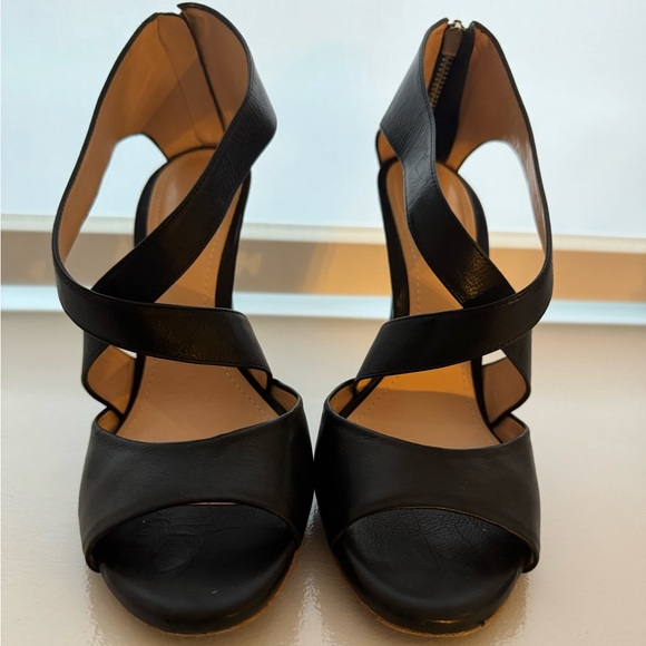 Theory Heels - Picture 1 of 5